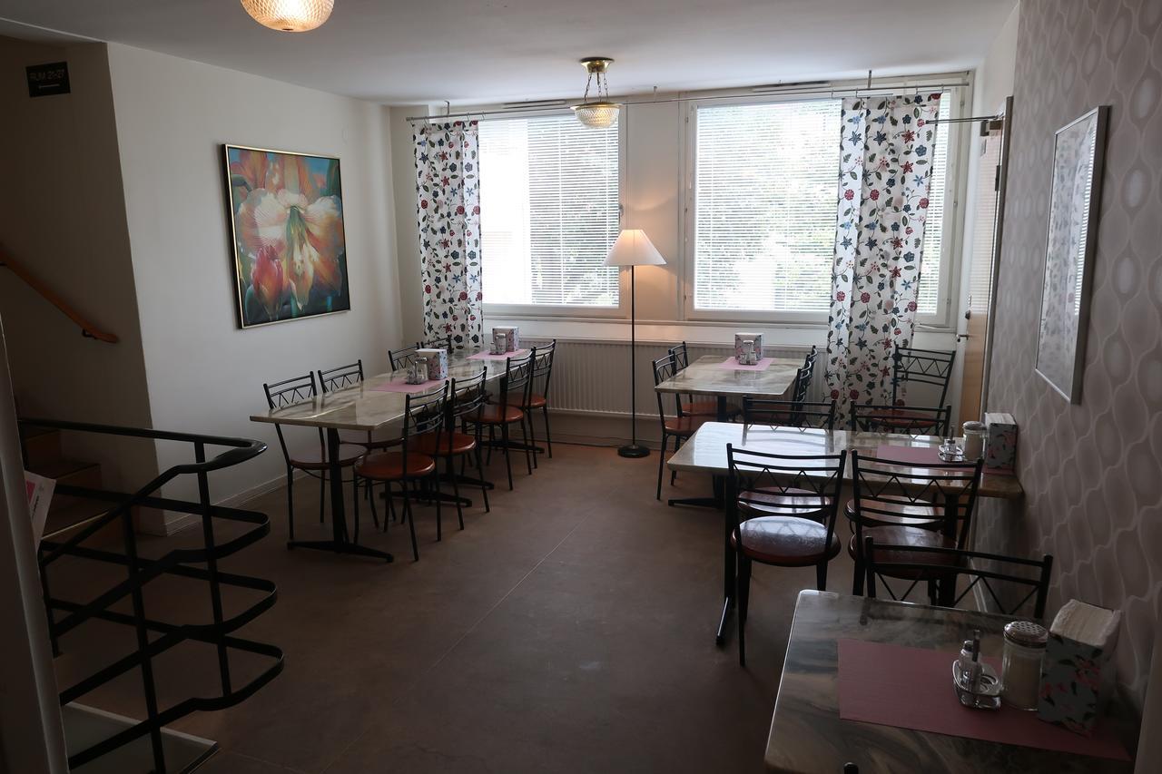 Hotel Aveny Bed & Breakfast Gavle Ngoại thất bức ảnh