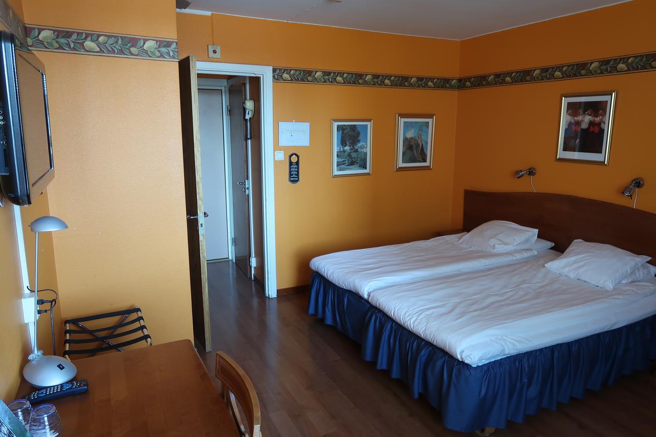 Hotel Aveny Bed & Breakfast Gavle Ngoại thất bức ảnh