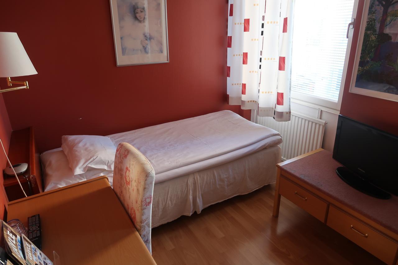 Hotel Aveny Bed & Breakfast Gavle Ngoại thất bức ảnh