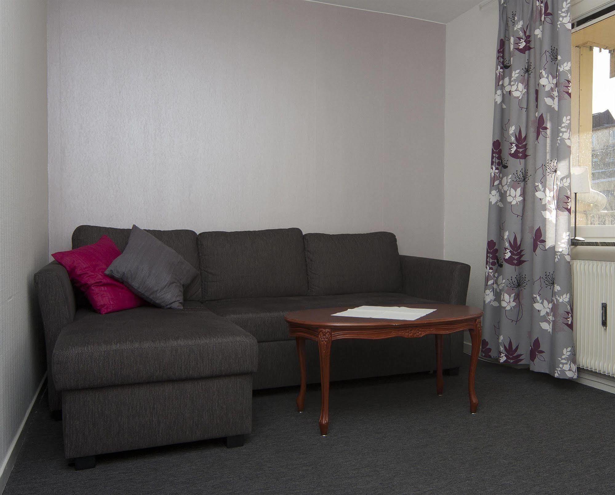 Hotel Aveny Bed & Breakfast Gavle Ngoại thất bức ảnh