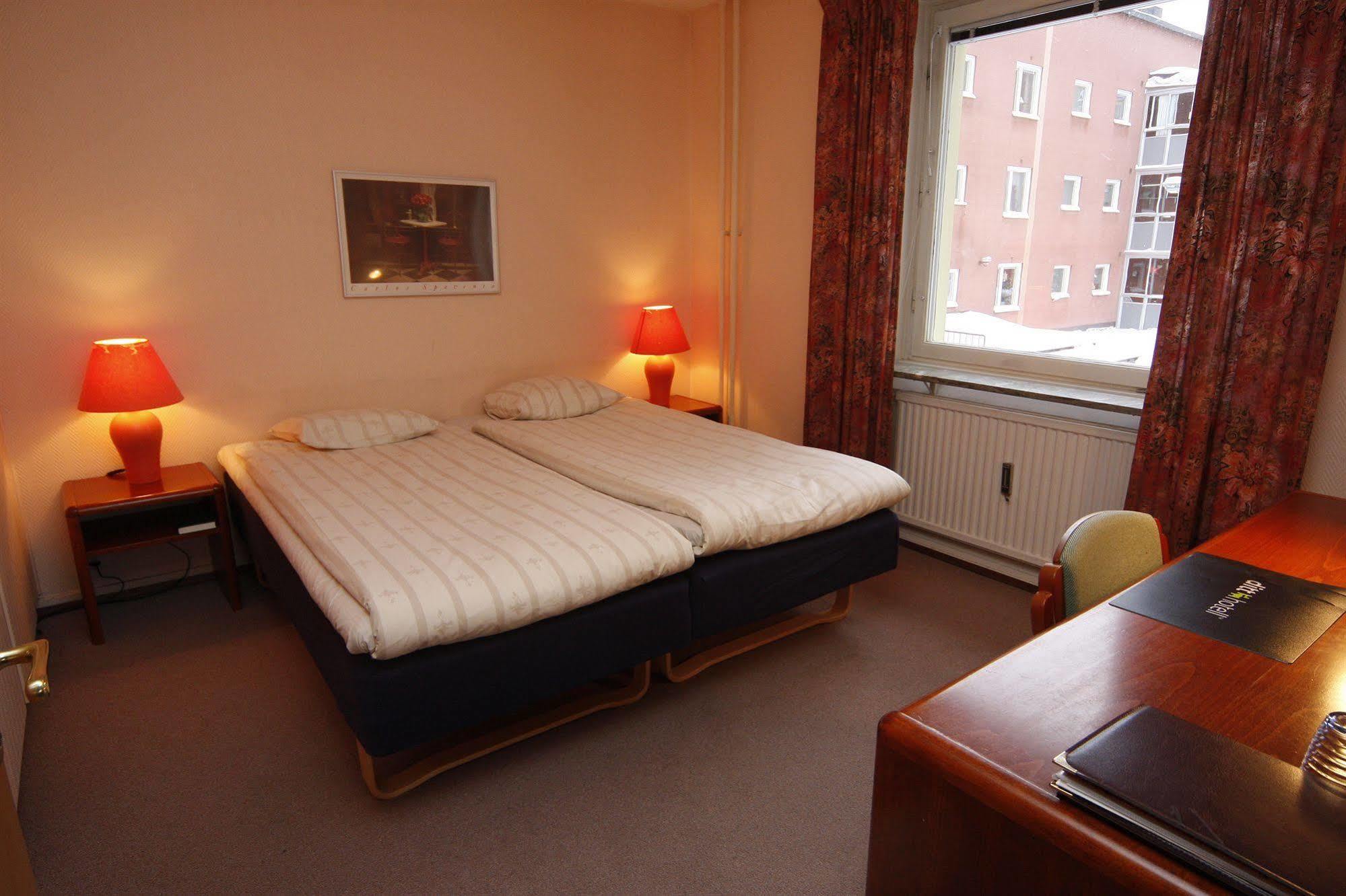 Hotel Aveny Bed & Breakfast Gavle Ngoại thất bức ảnh